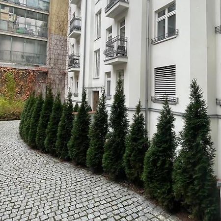 Cute Apartment Perfect For Business And Travel. วอร์ซอ ภายนอก รูปภาพ