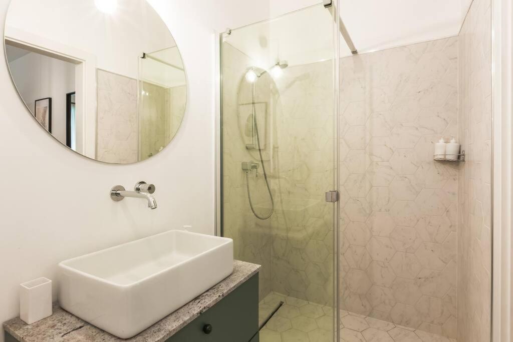 Cute Apartment Perfect For Business And Travel. วอร์ซอ ภายนอก รูปภาพ