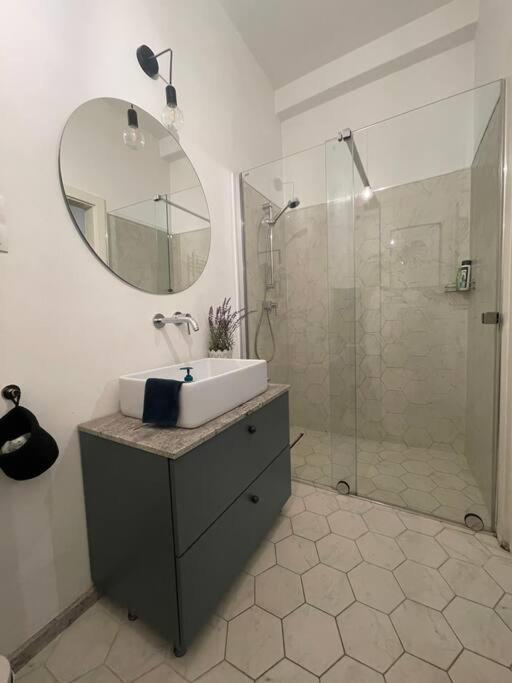 Cute Apartment Perfect For Business And Travel. วอร์ซอ ภายนอก รูปภาพ