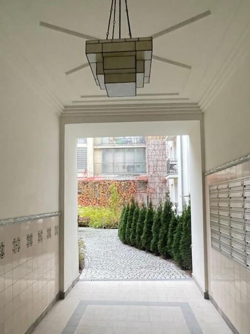 Cute Apartment Perfect For Business And Travel. วอร์ซอ ภายนอก รูปภาพ